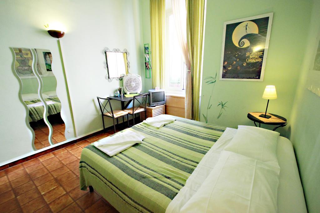 Sixbeds Roma Quarto foto