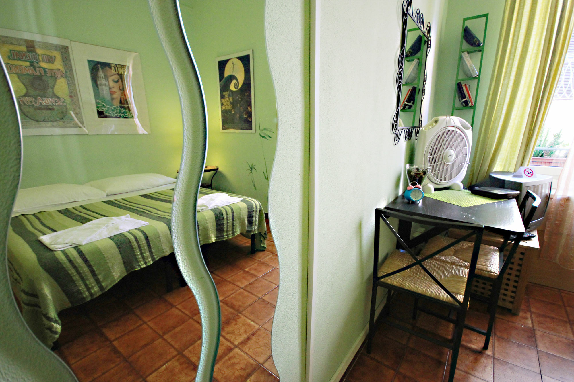 Sixbeds Roma Exterior foto